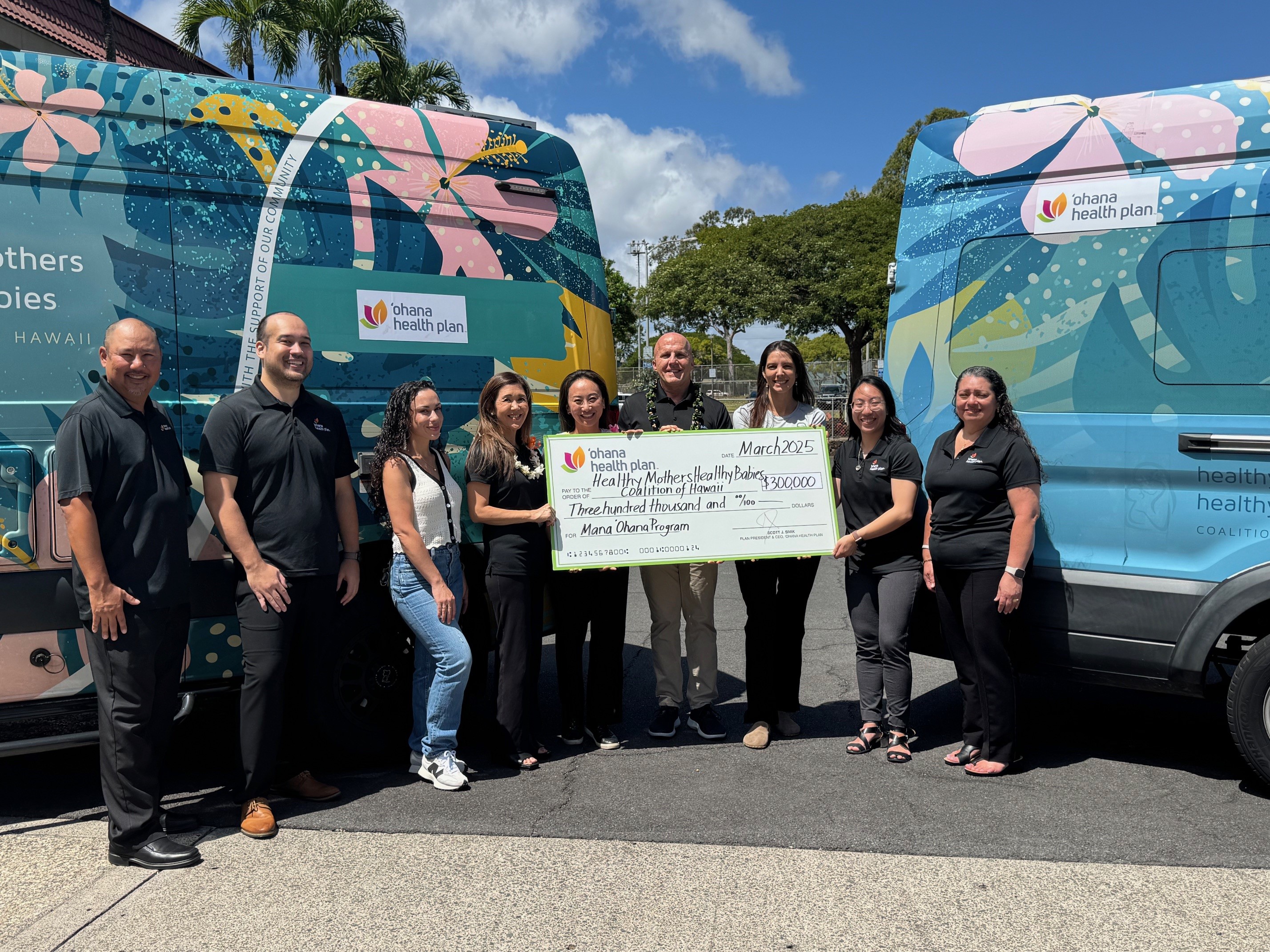 O'hana Health and Health Mothers Health Babies Coalition of Hawaii present a check